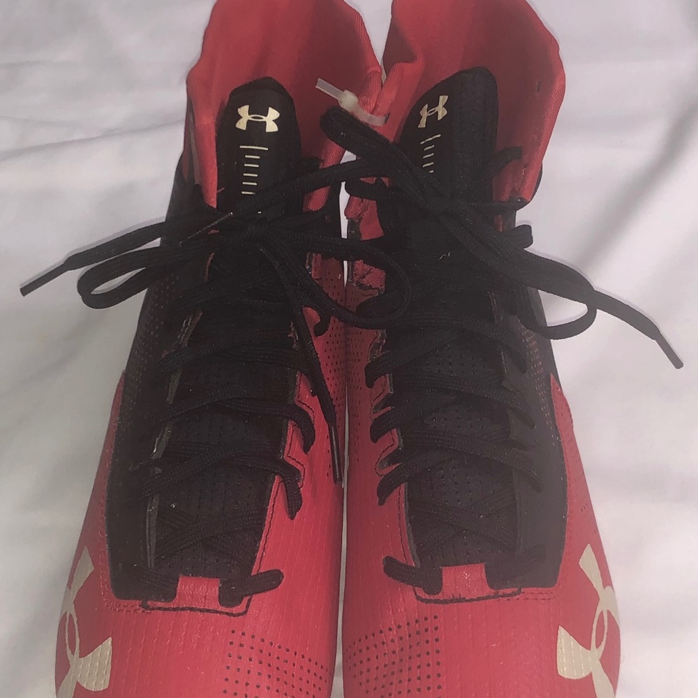 Under Armour. Men cleats